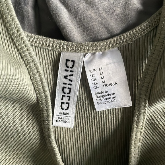 Green Tank - Picture 2 of 2